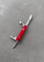 AKIMBO / VICTORINOX 84MM RECRUIT KNIFE