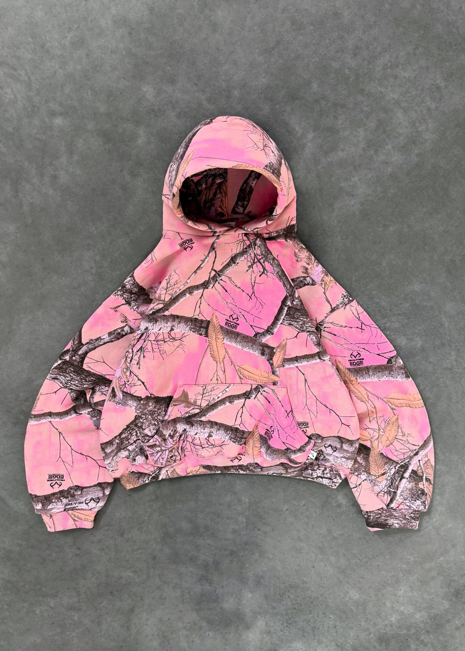 E00DA518-A9F1-4EB0-BA1E-38695D2AC961.jpg AKIMBO HOODIE - PINK REALTREE® CAMO - Image 1